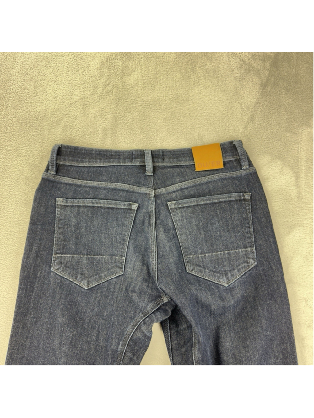 DU/ER Mens Size 32x30 Slim Fit Denim Jeans - Picture 11 of 12